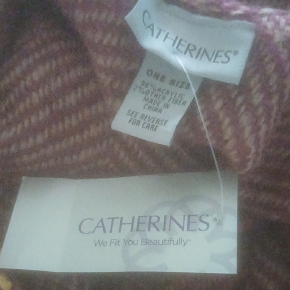 Catherines"s Elegant Shawl Wrap In Shades of Burgundy.  NWT - Picture 6 of 7